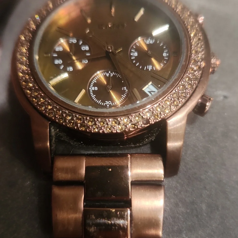 DKNY Watch - Picture 3 of 7